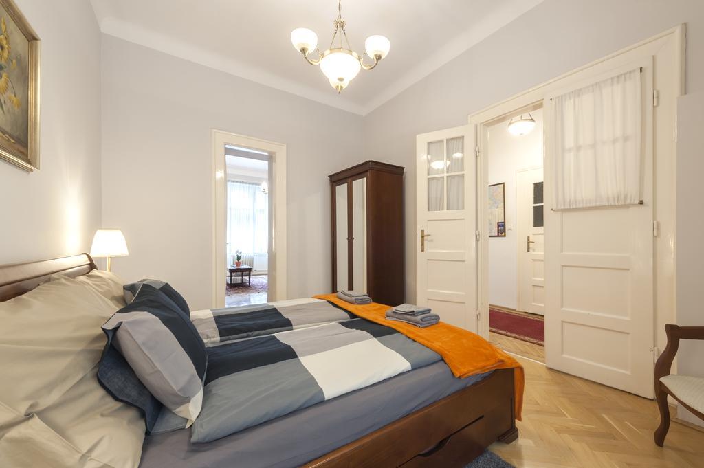 Liszt Ferenc Boutique Apartment ブダペスト エクステリア 写真