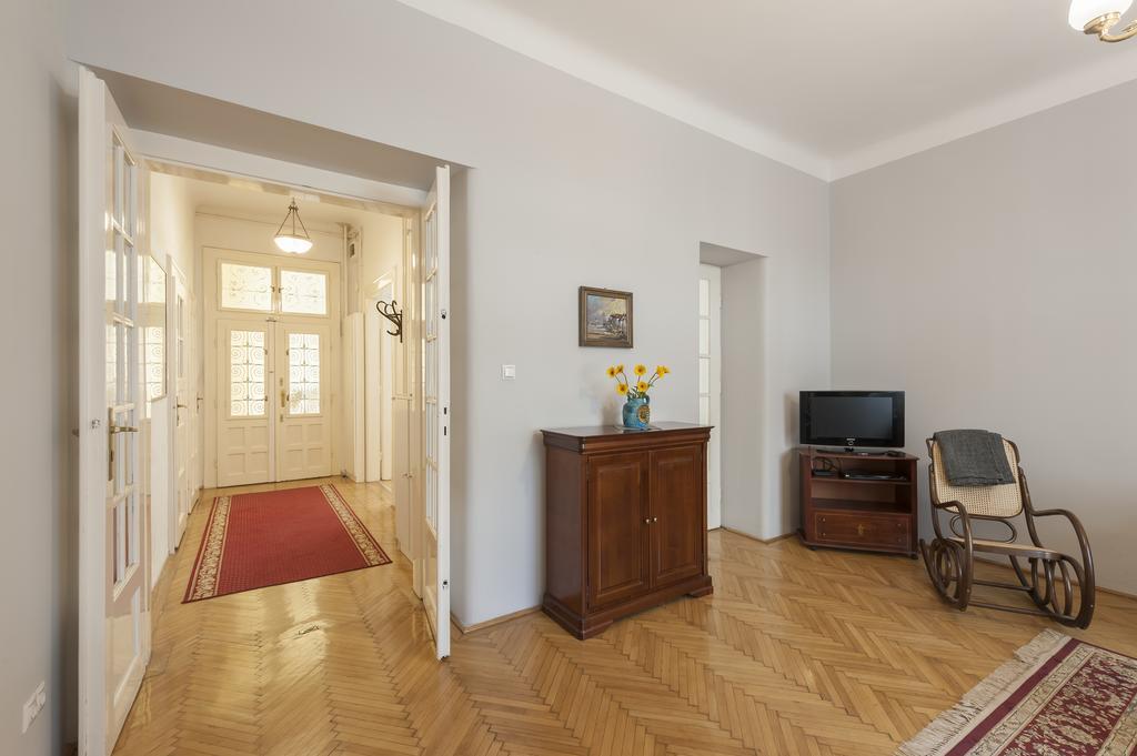 Liszt Ferenc Boutique Apartment ブダペスト エクステリア 写真
